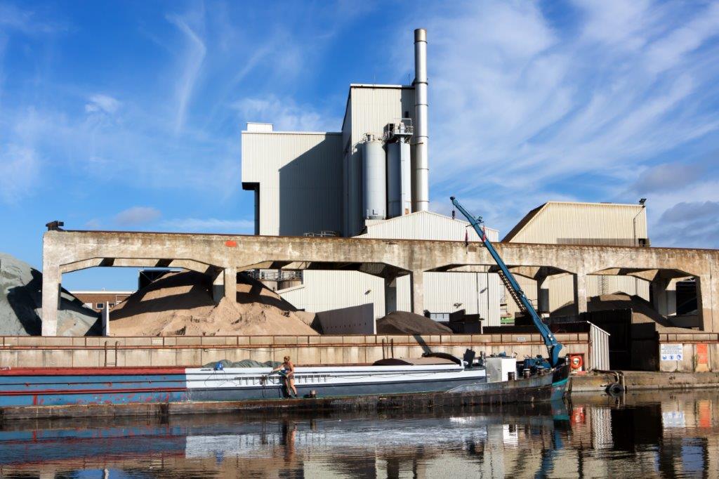 Oud-minister Willem Vermeend: ‘Zet technologie in, anders overleef je het niet’