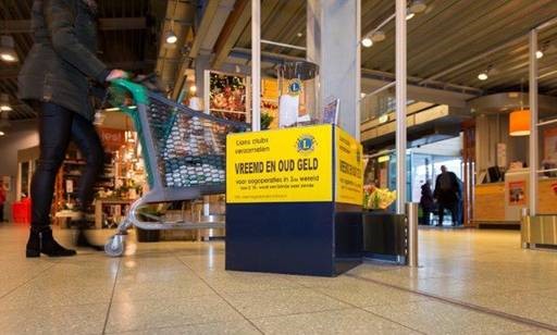 Lions Clubs halen vreemd en oud geld op voor staaroperaties