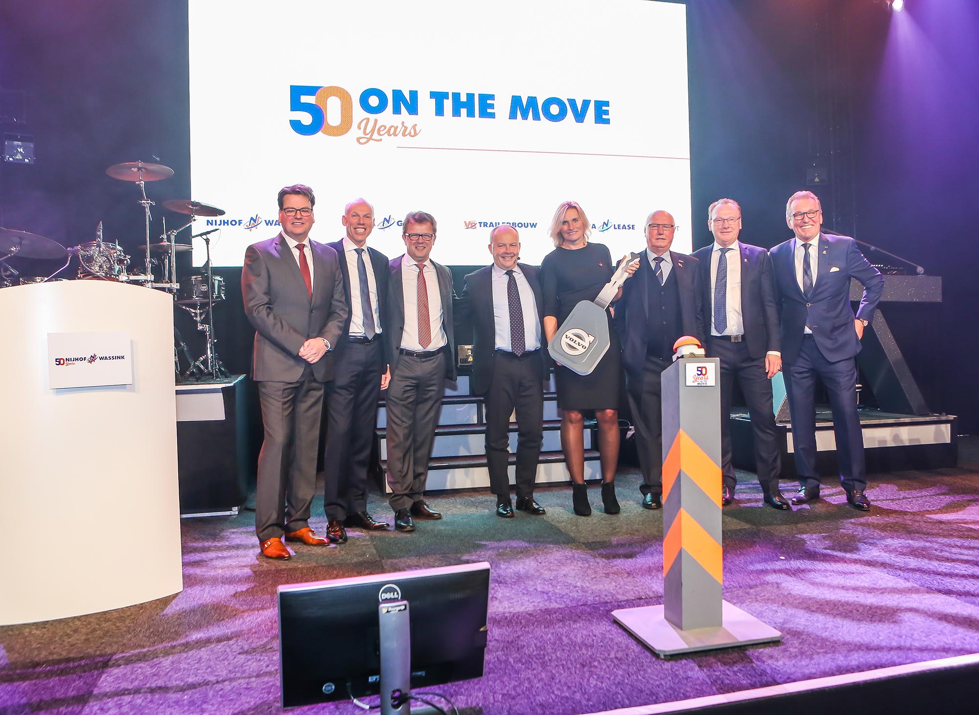 2000ste Volvo-truck voor Nijhof-Wassink en 50 jaar on the move