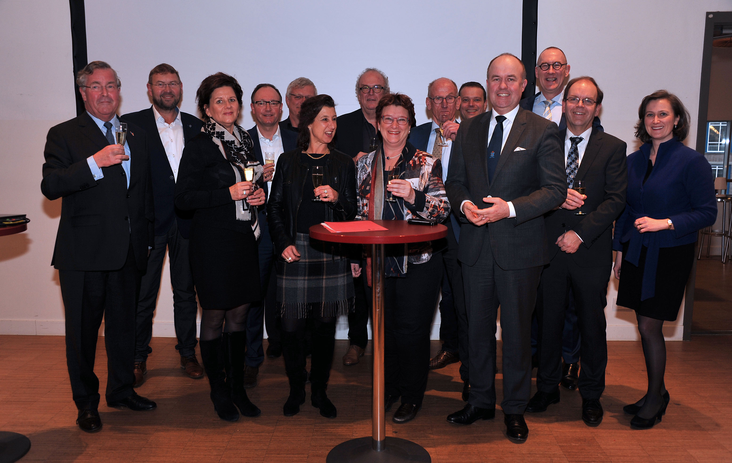 Ondernemersverenigingen Drechtsteden slaan de handen ineen