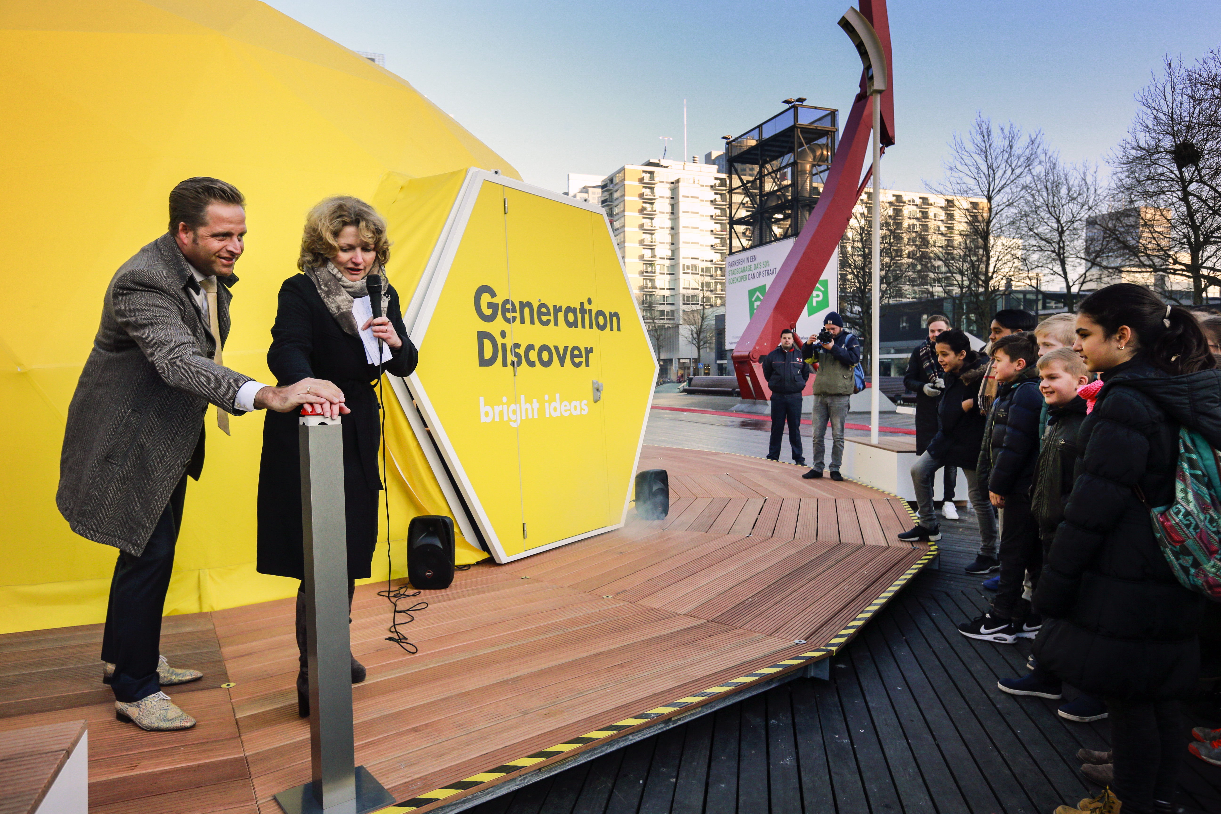 Shell opent Generation Discover Bright Ideas Hub in Rotterdam