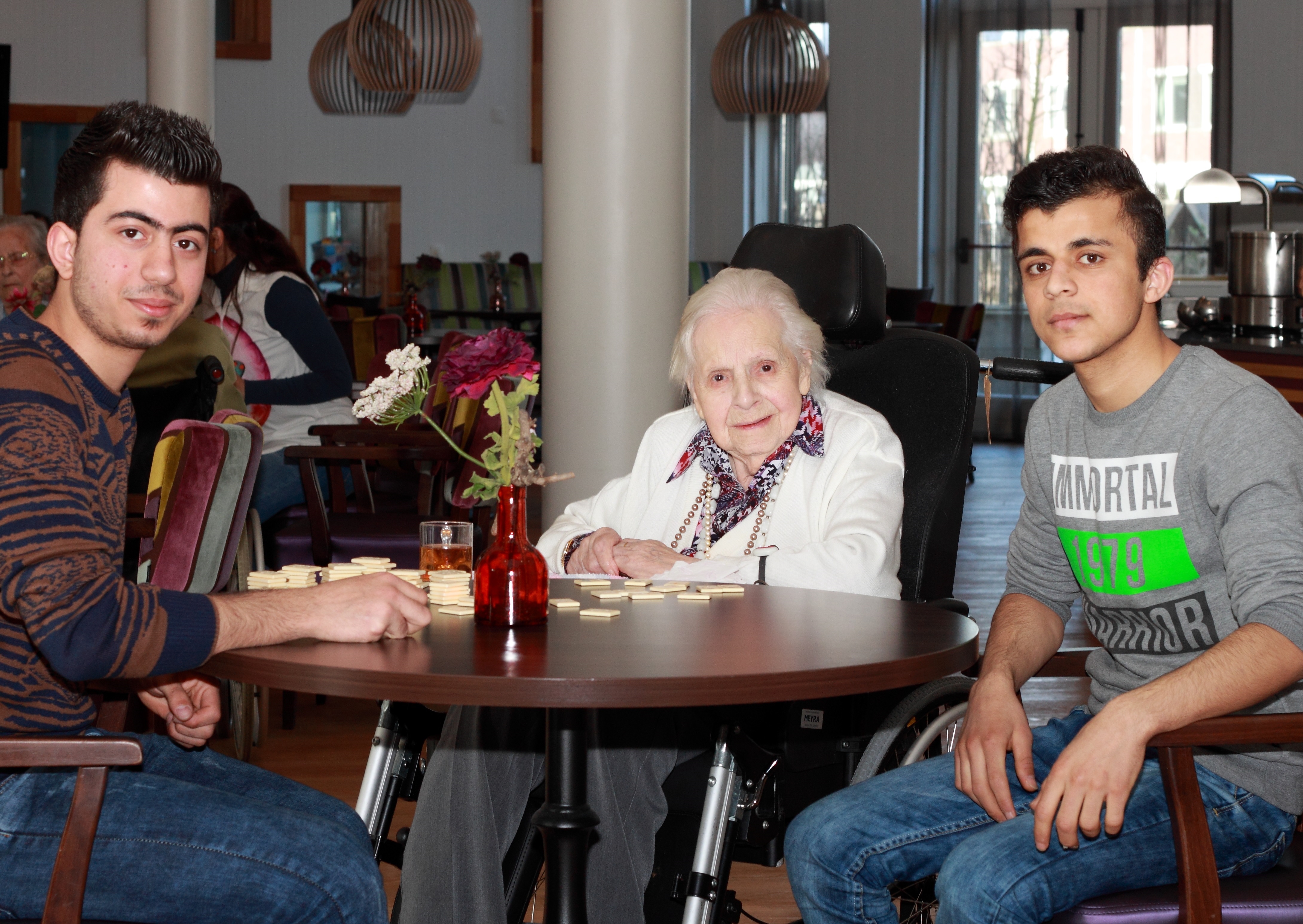 Statushouders dragen hun steentje bij tijdens NL Doet