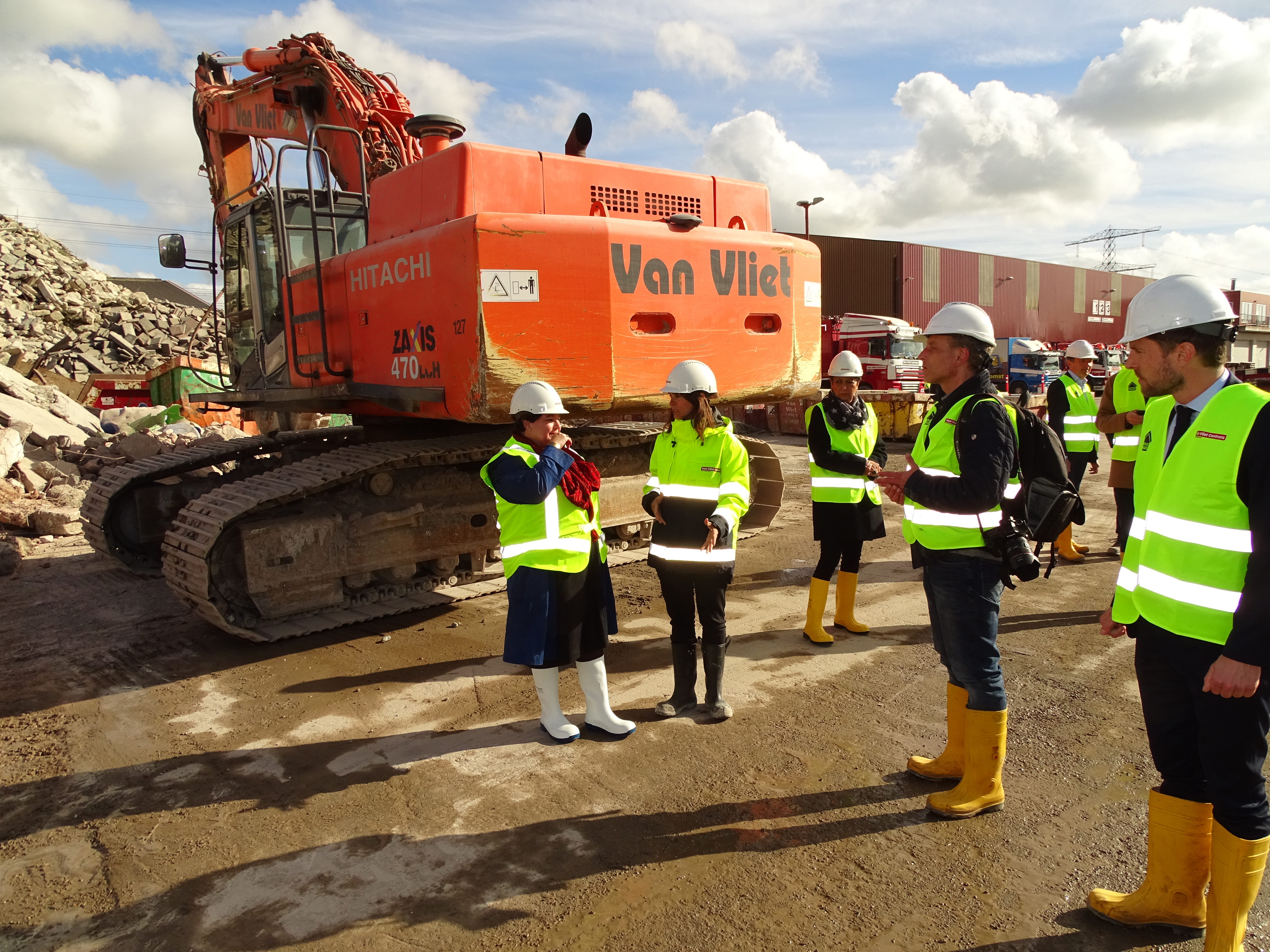 Staatssecretaris Dijksma 10 april 2017 op bezoek bij BRBS Recycling
