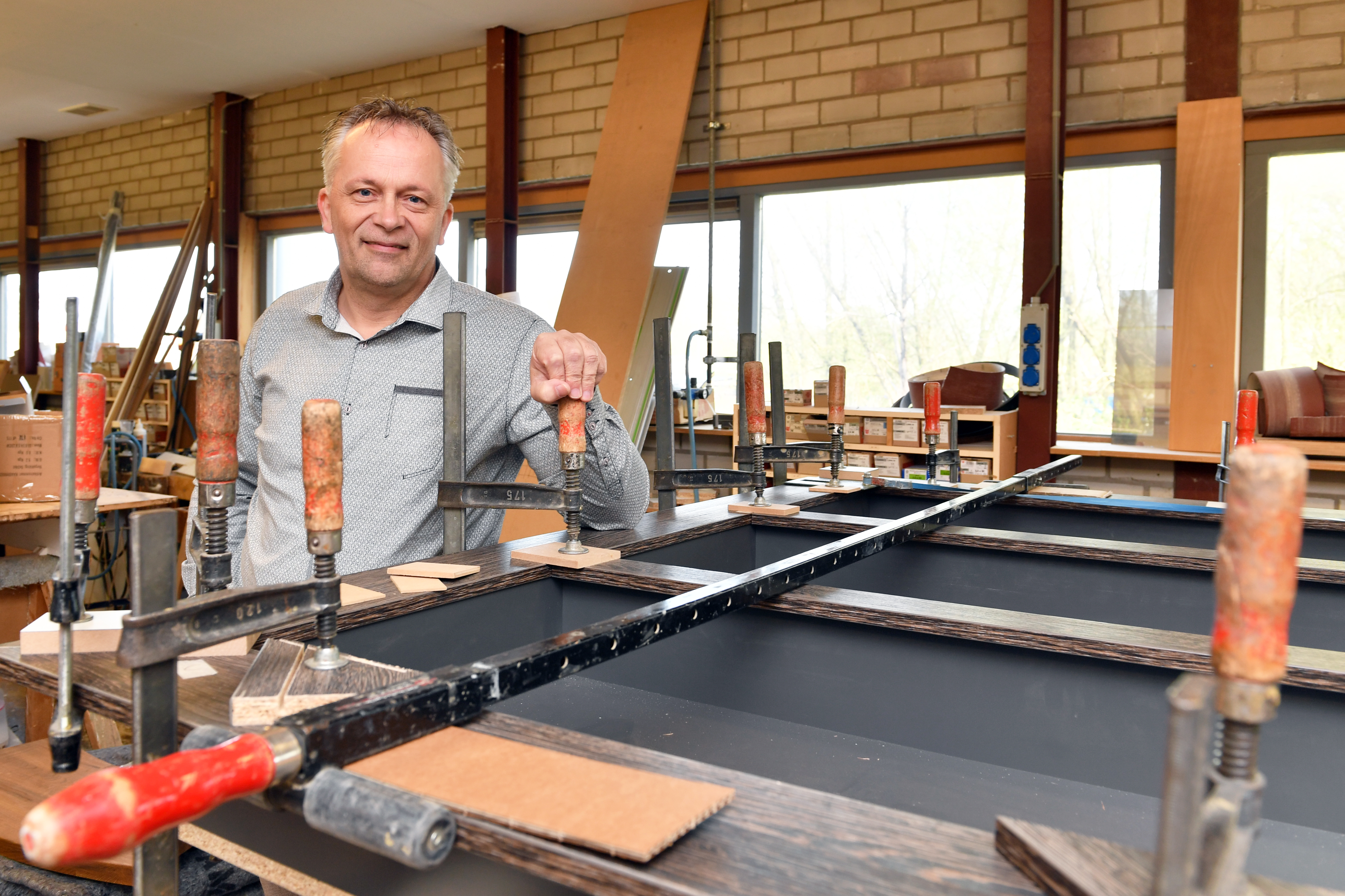“Laat je eens door ons verrassen!