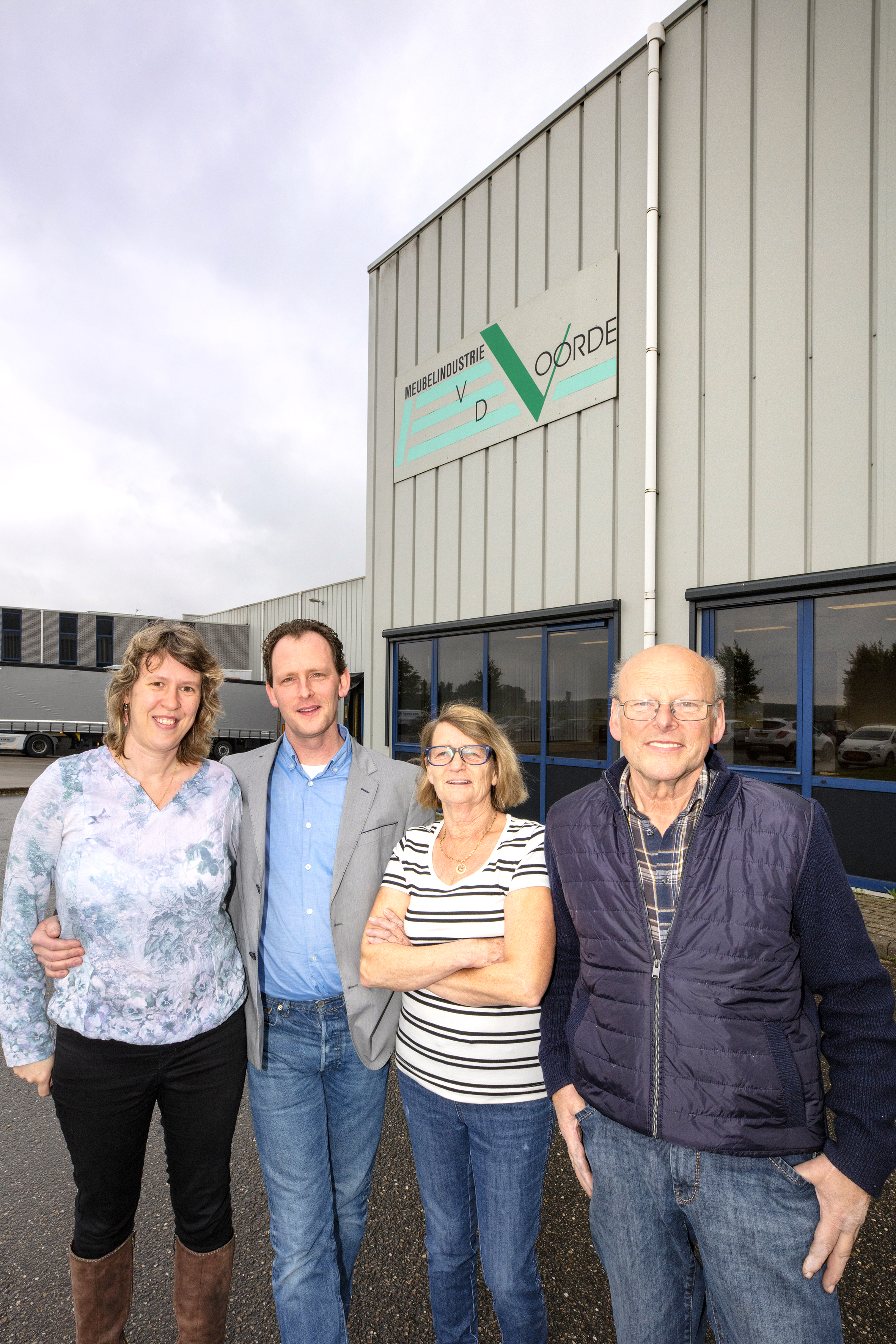 Opening nieuwbouw Meubelindustrie Van de Voorde