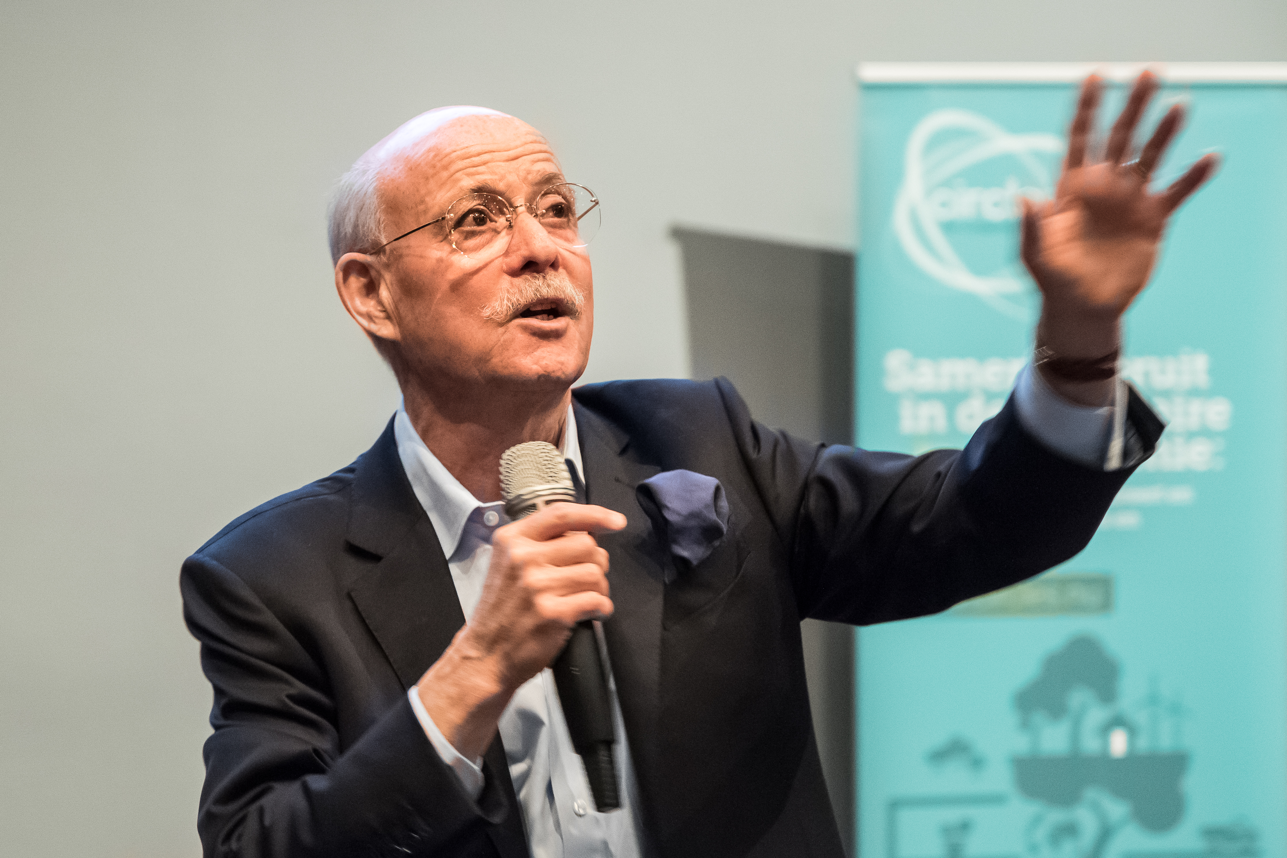 Econoom Jeremy Rifkin luidt noodklok in gastcollege HAN