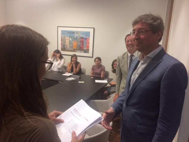 Radboud Honours Academy Nijmegen presenteert rapport aan Aleid Wolfsen