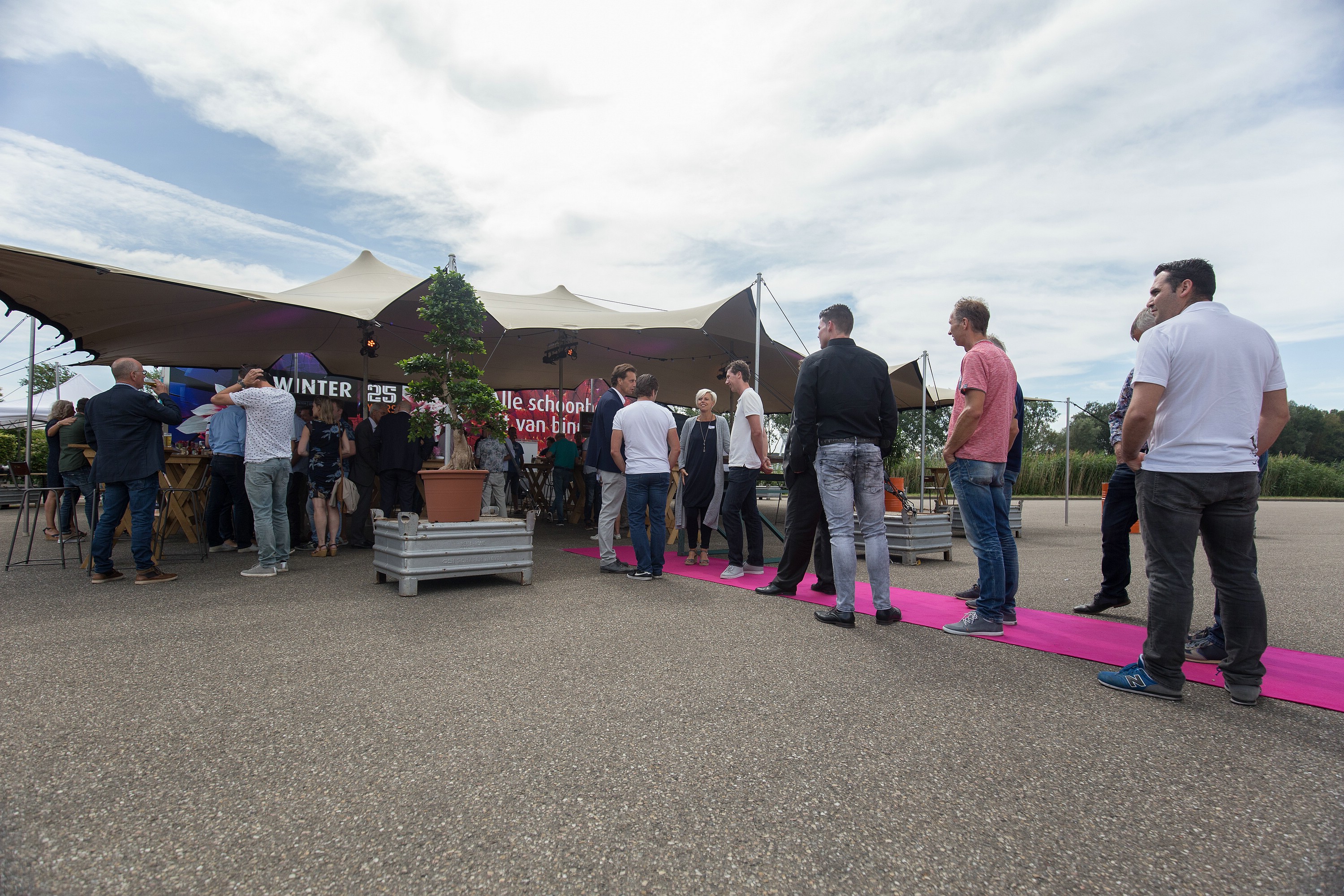 Jubilerend De Winter Logistics ging naar haar klanten toe