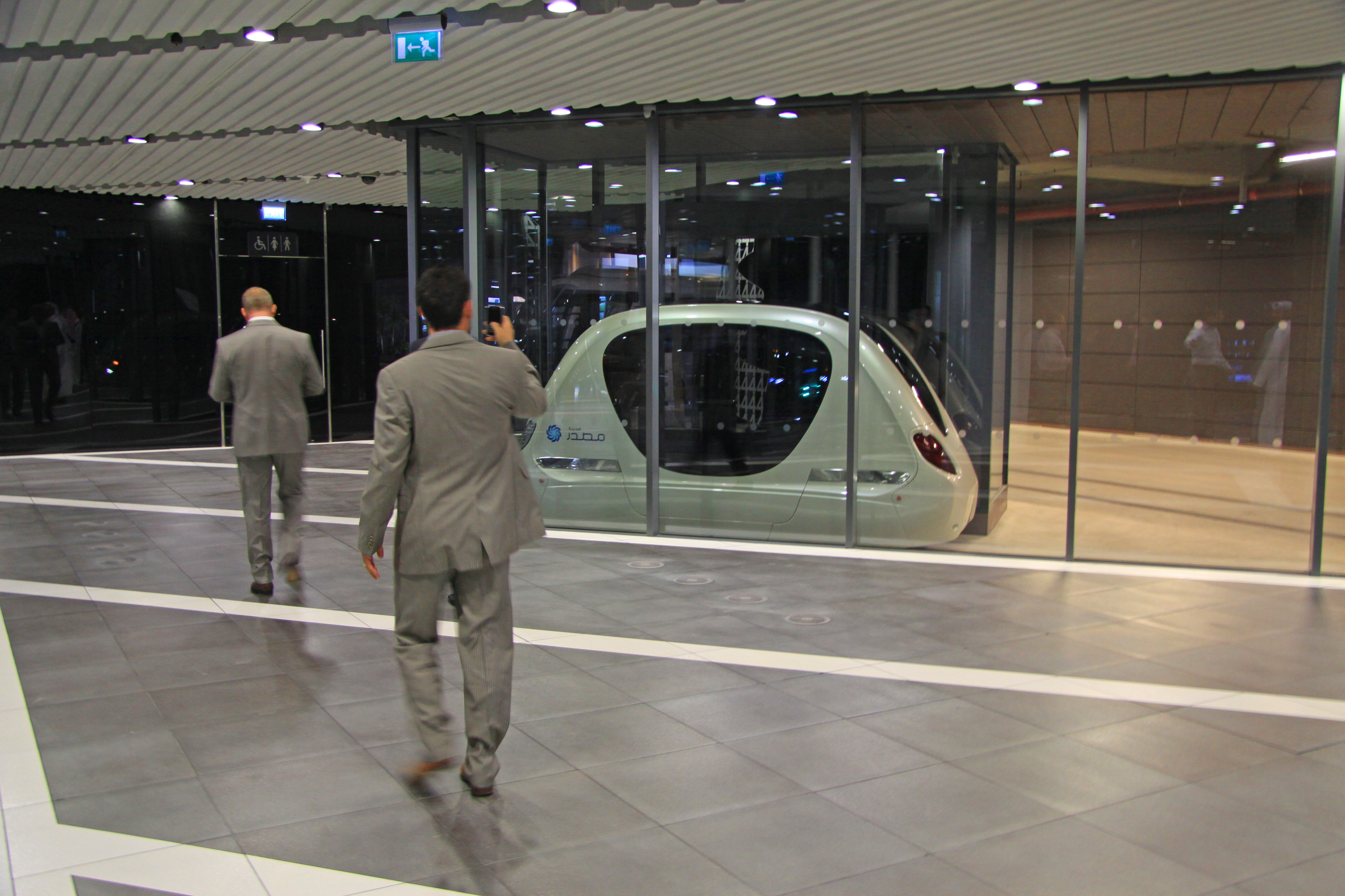 Zelfrijdende auto mogelijk probleem voor toekomstige steden