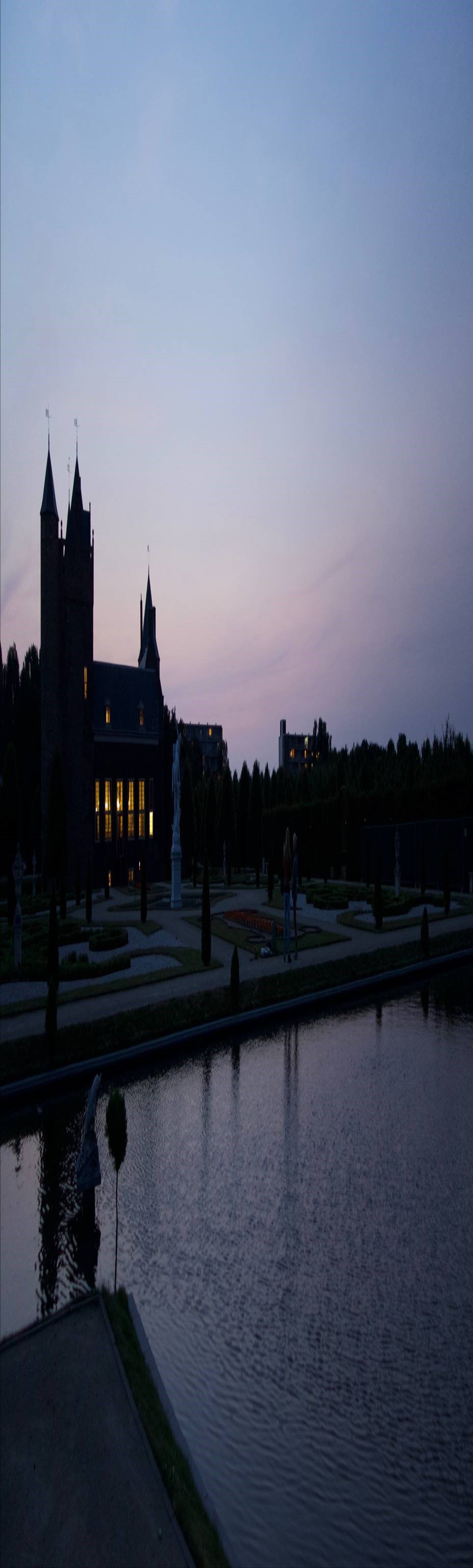 Een stiekeme wandeling in een schemerende wereld