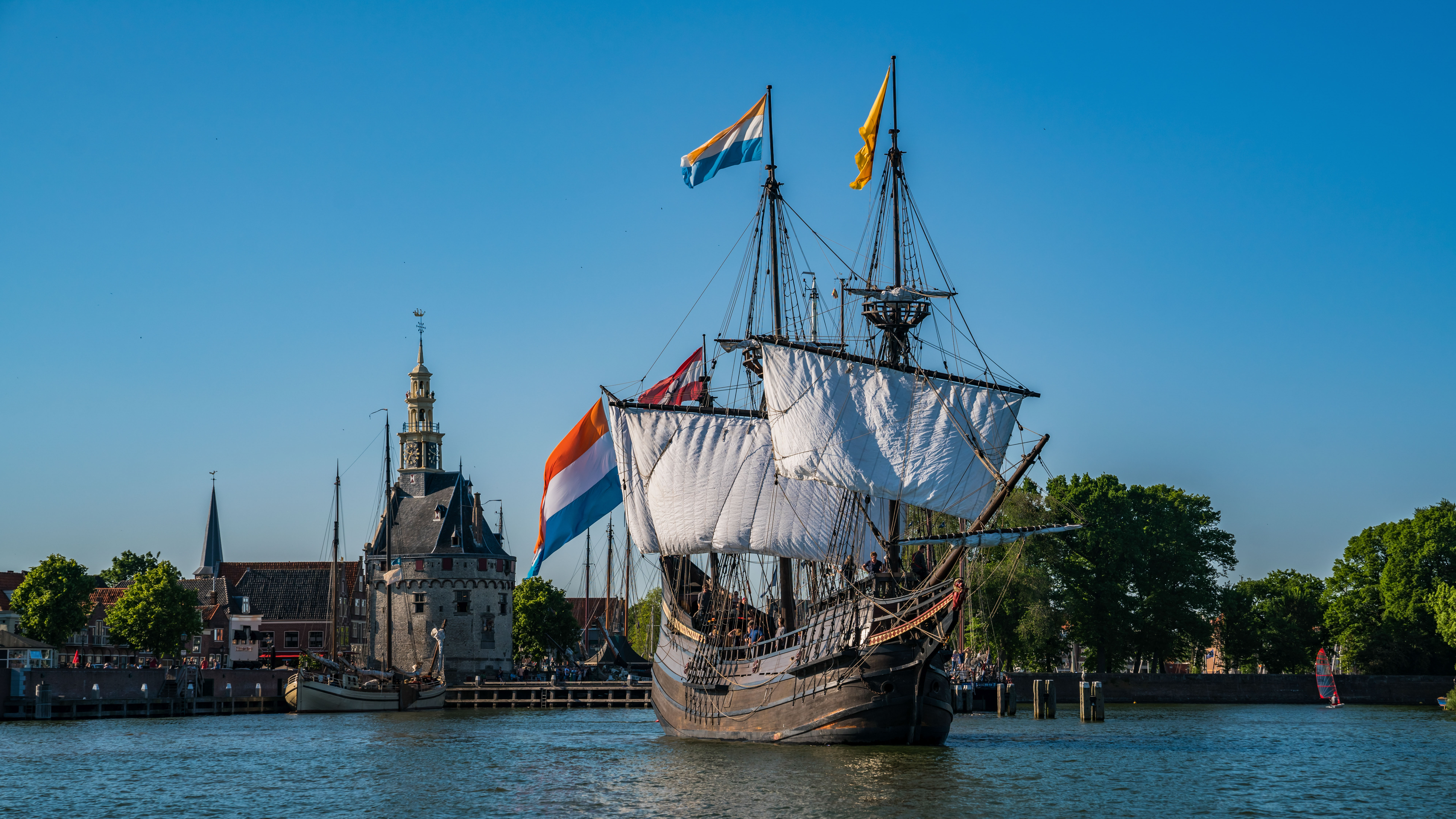 Halve Maen naar Harlingen en Terschelling