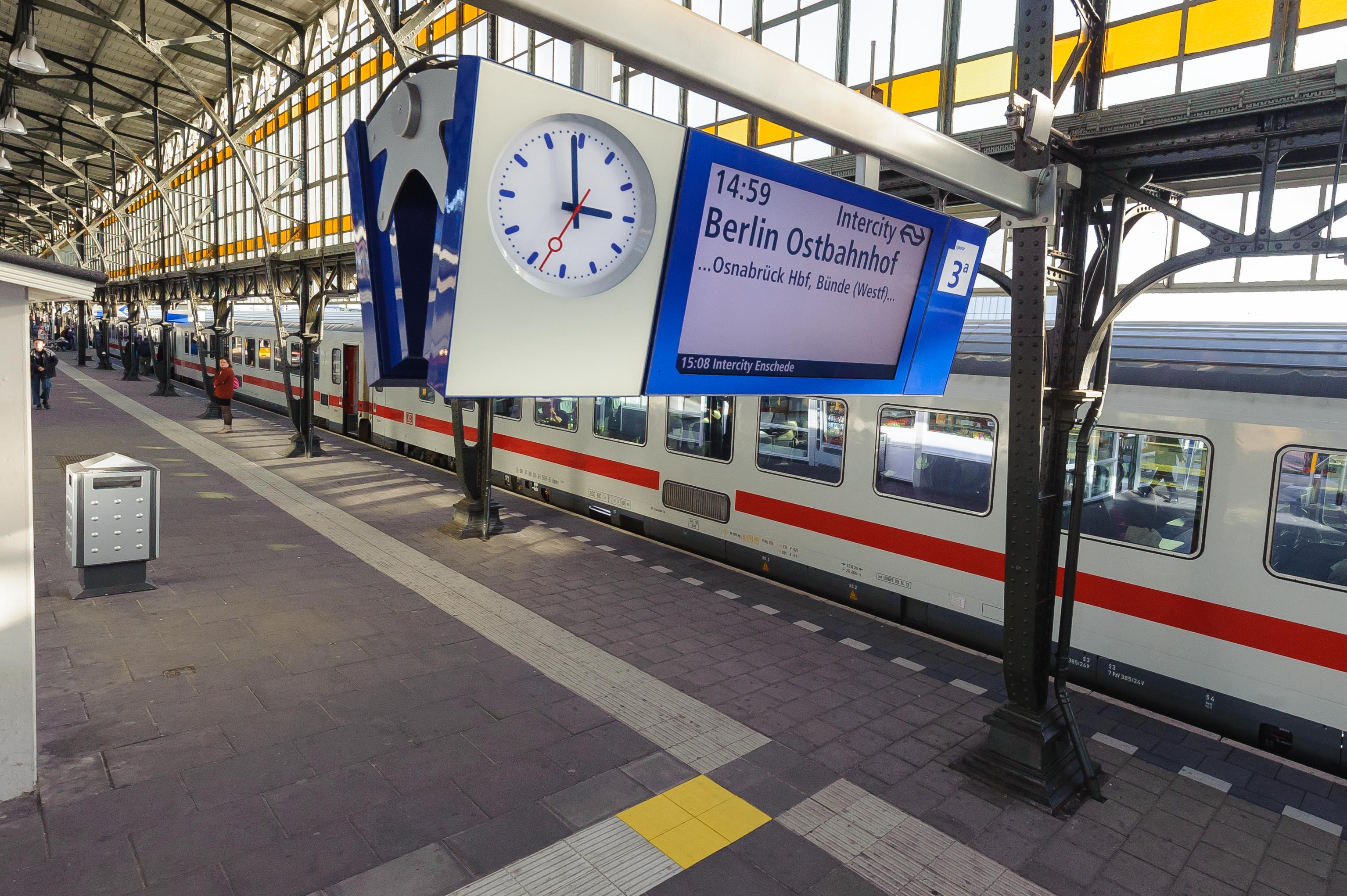 Comfortabeler reizen tussen Amsterdam en Berlijn: nieuwe treinwagons voor de Intercityverbinding