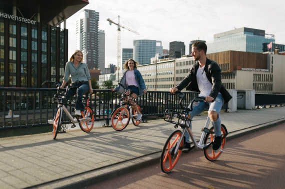 Mobike start pilot met hightech deelfietsen in Rotterdam