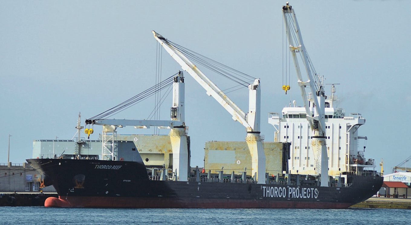MV. Thorco Reef gecharterd door Broekman Logistics namens LMC