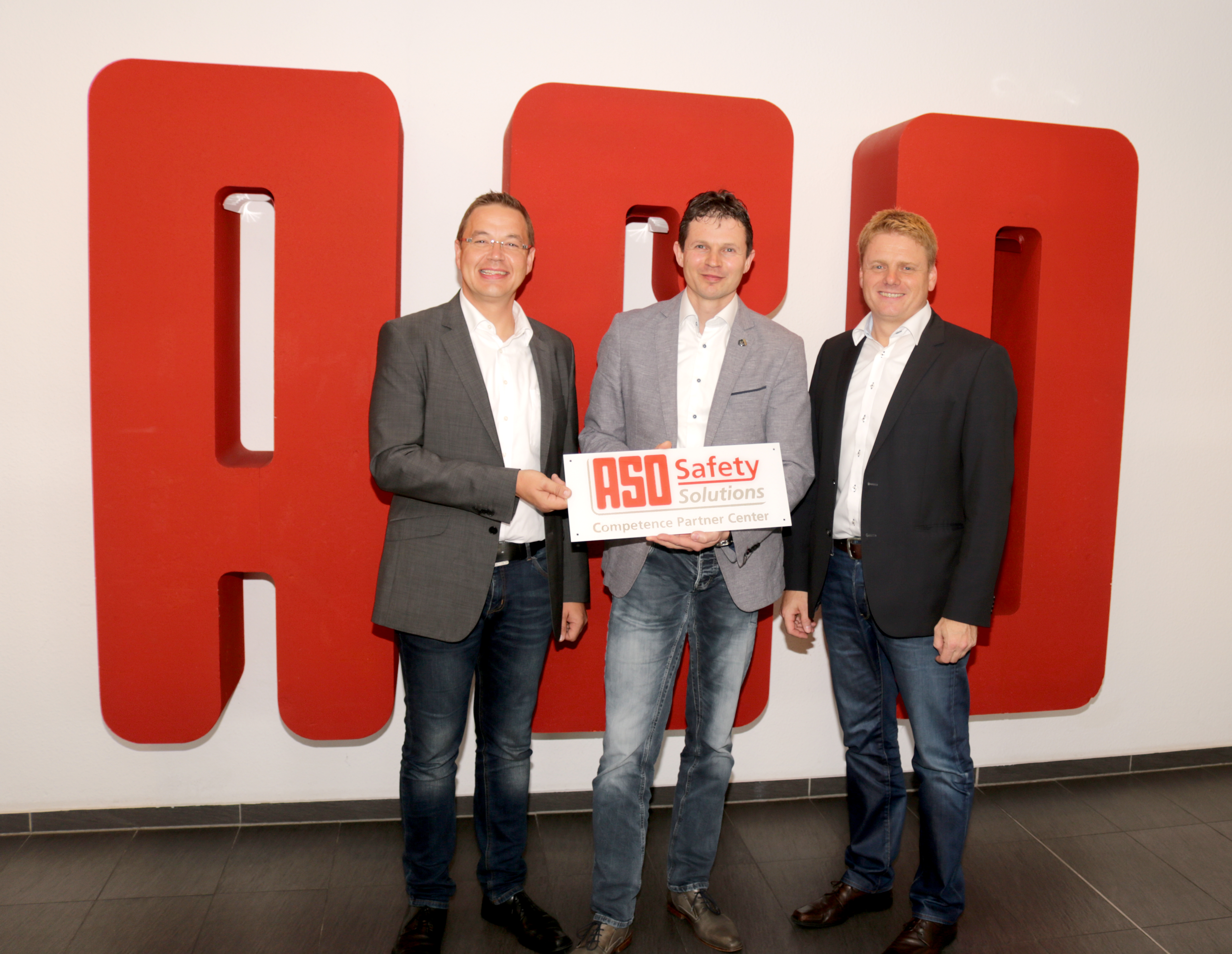 KNAP Automation officieel ASO dealer en Compentence Partner Center voor Nederland