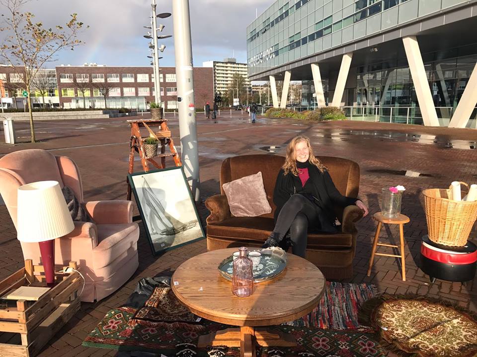 Ludieke acties in Leeuwarden ten behoeve van Recycle Boulevard