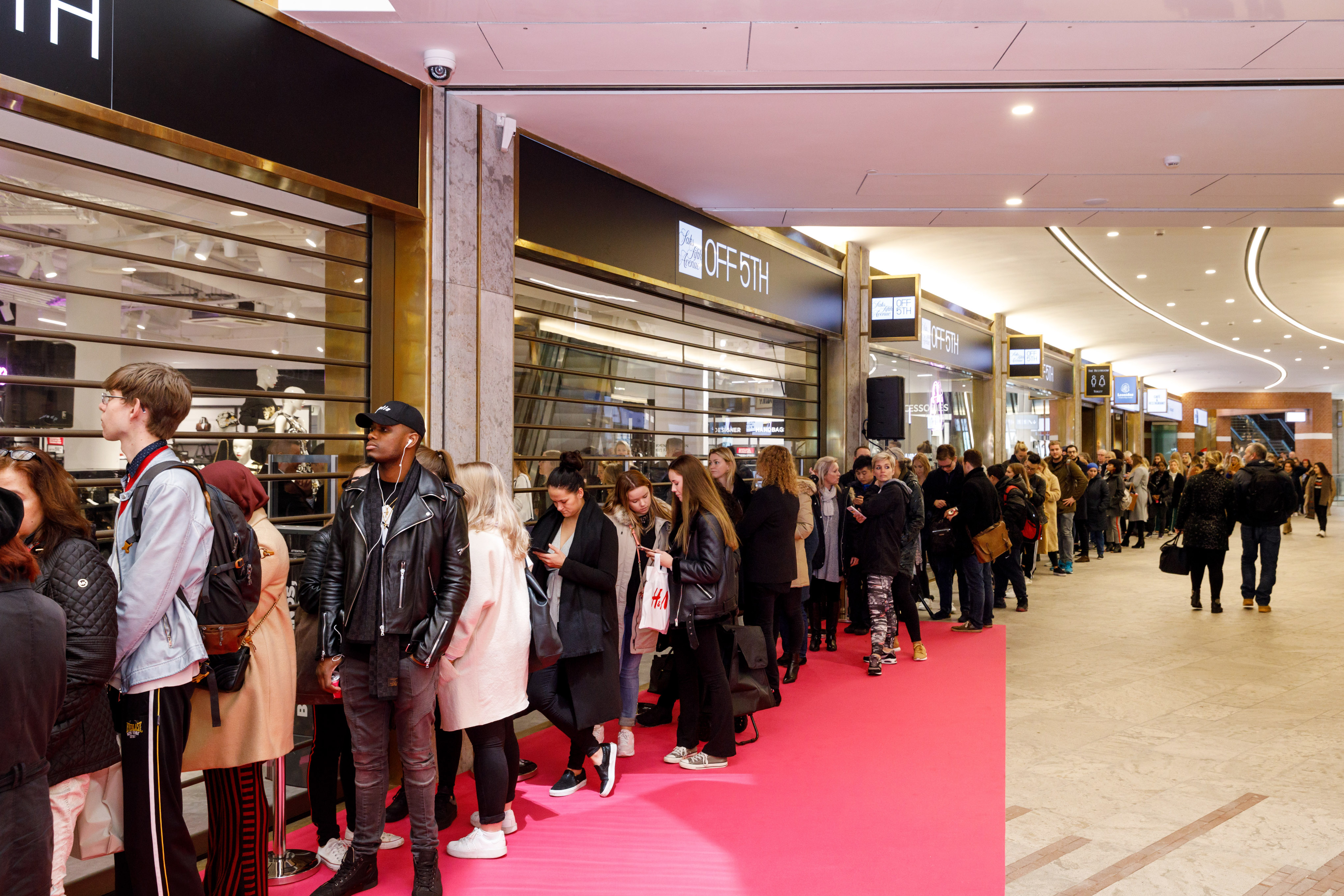 Saks OFF 5TH lanceert tweede Nederlandse vestiging