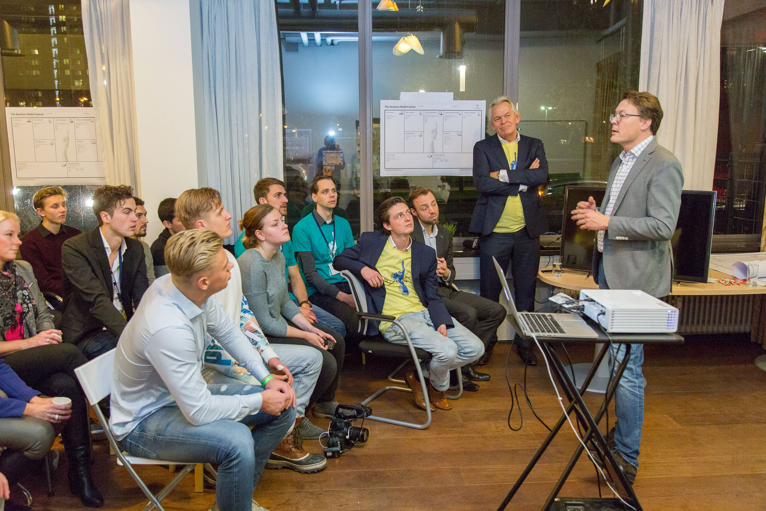Prins Constantijn bezoekt Startup24 event in Nijmegen