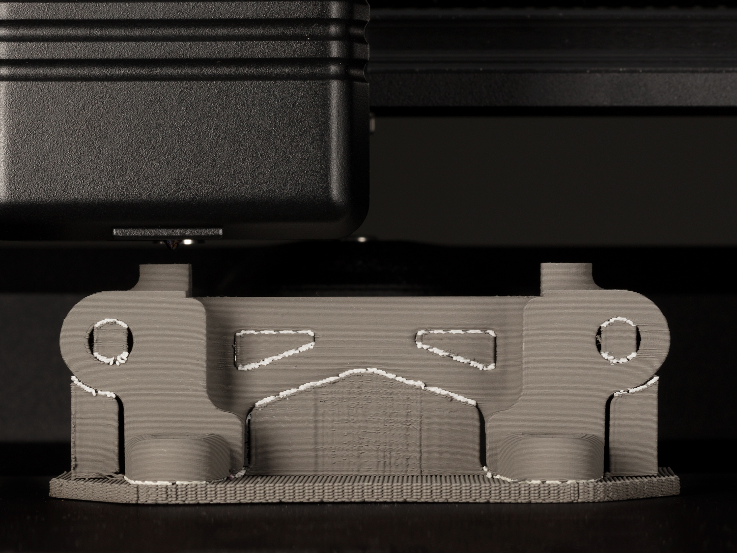 Baanbrekende Desktop Metal printers van Layertec maken 3D metaalprinten bereikbaar