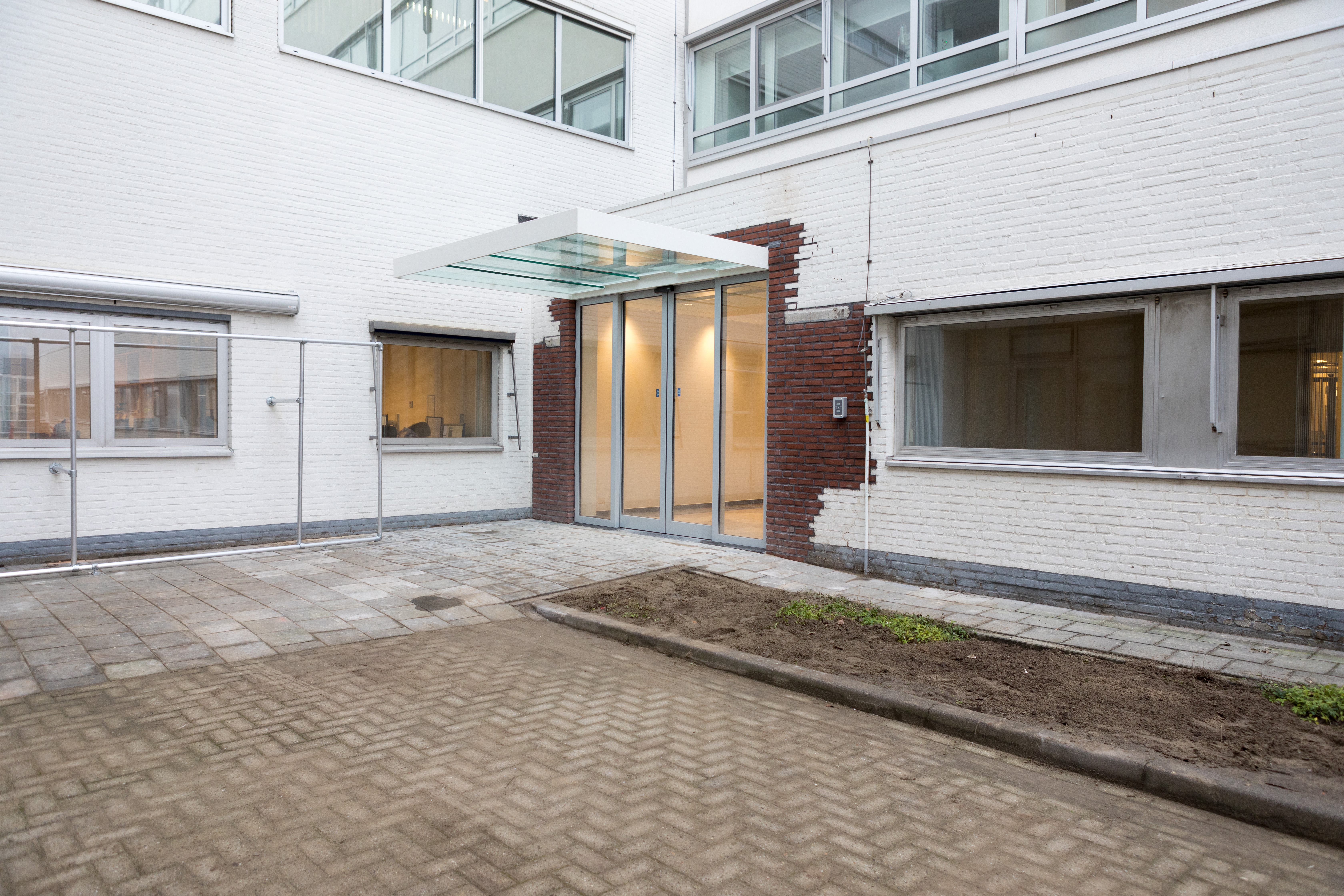 Achteringang Bravis Bergen op Zoom in gebruik