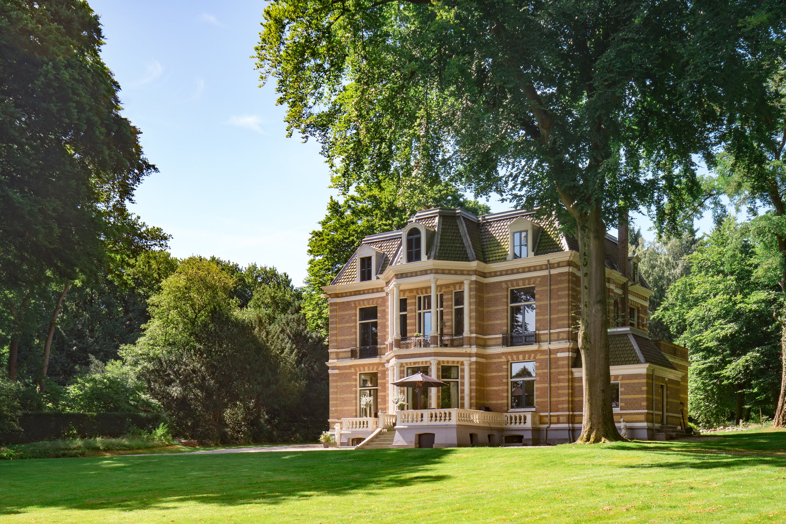 Qualis met voorsprong marktleider hogere segment woningmarkt