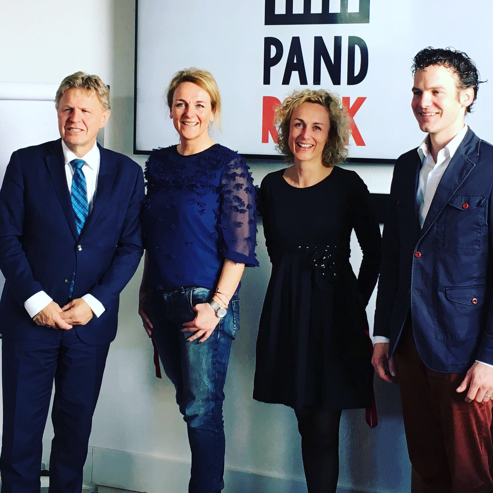 Jij raakt, wij raken, we worden geraakt