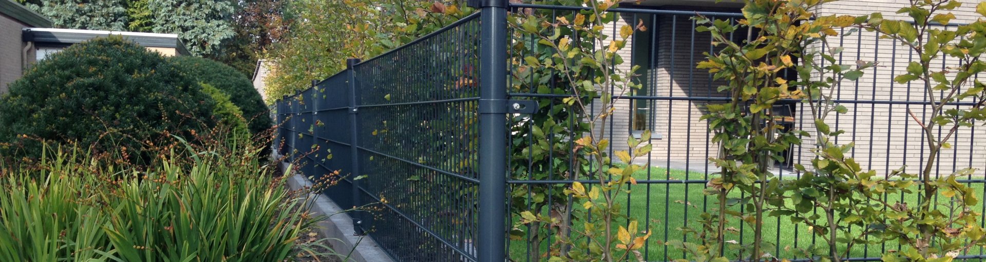 Moman hekwerk: smeedijzeren hekwerken & poorten, gegarandeerde kwaliteit!