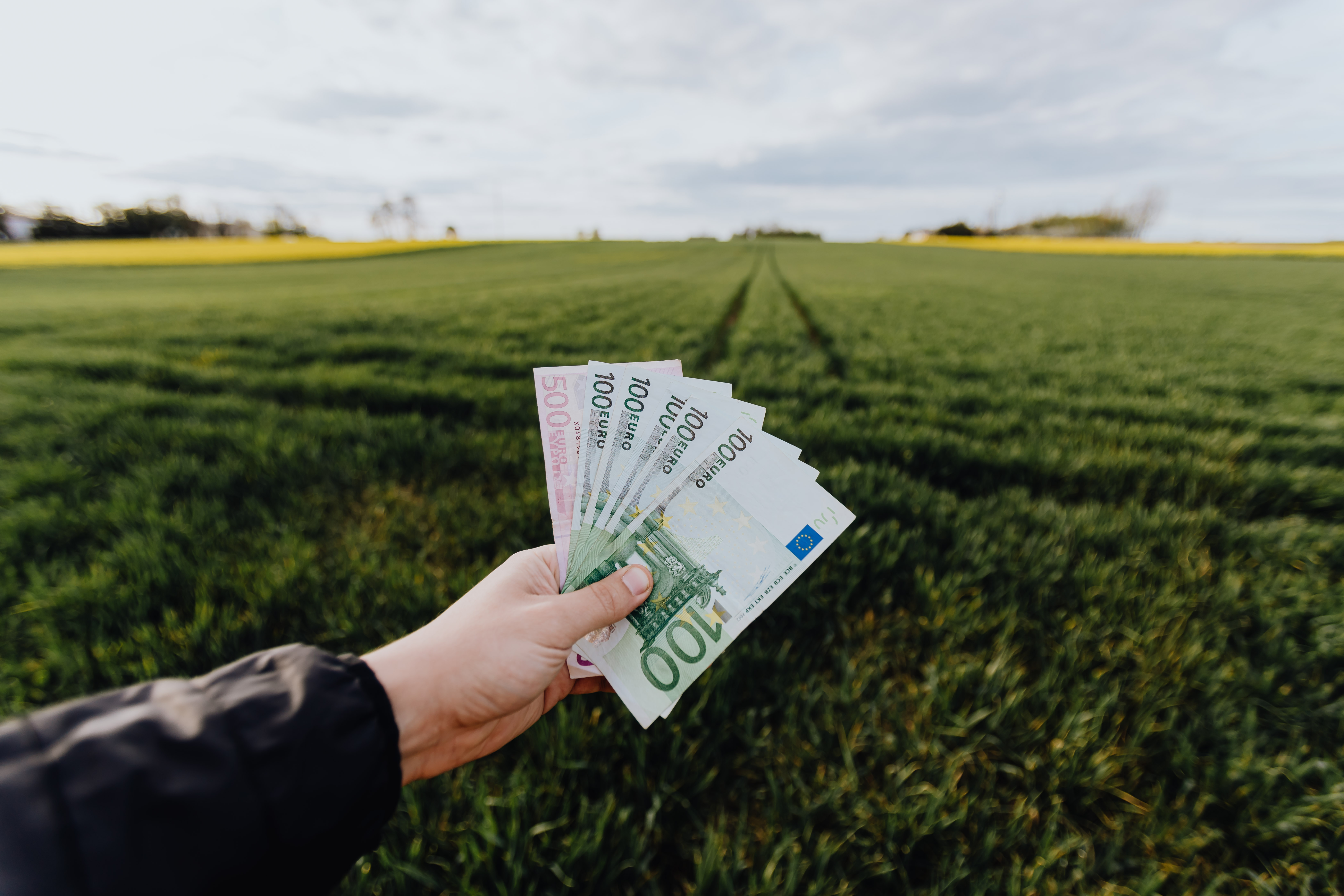 Loon betalen bij thuis-quarantaine?