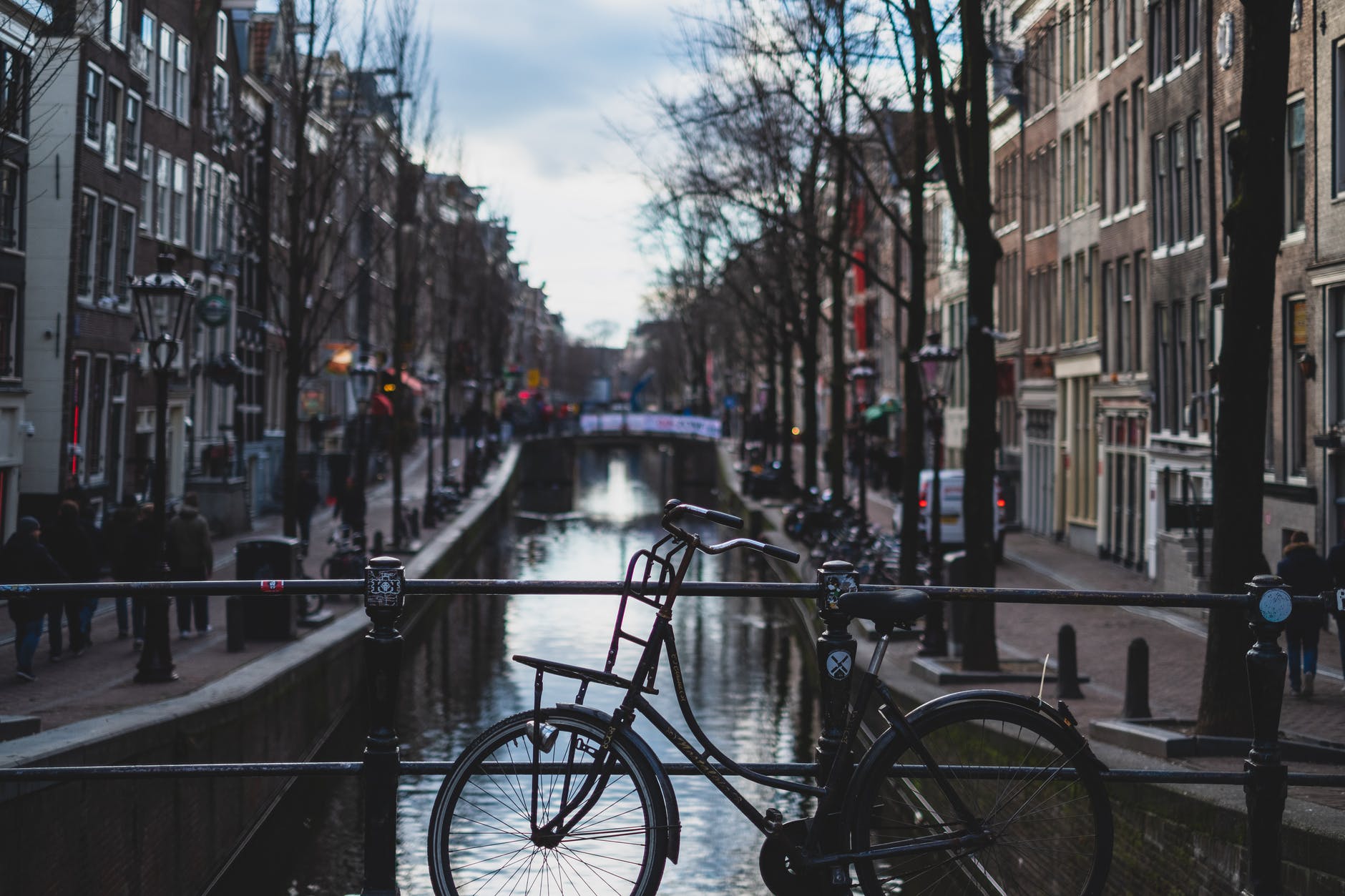 Luxe PC Hooftstraat in Amsterdam-Zuid overleeft coronacrisis dankzij locals