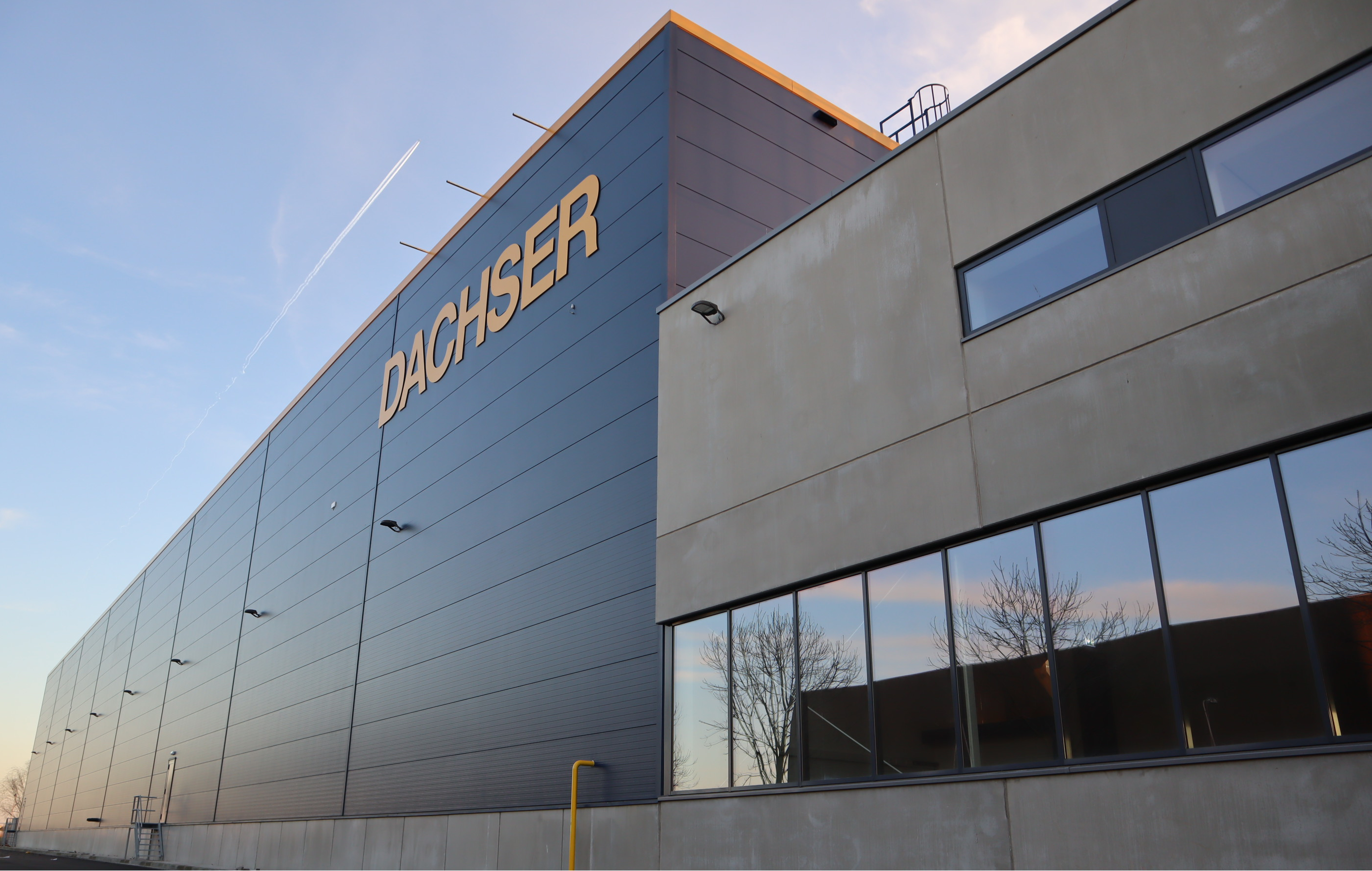 Dachser opent warehouse bij Rotterdam