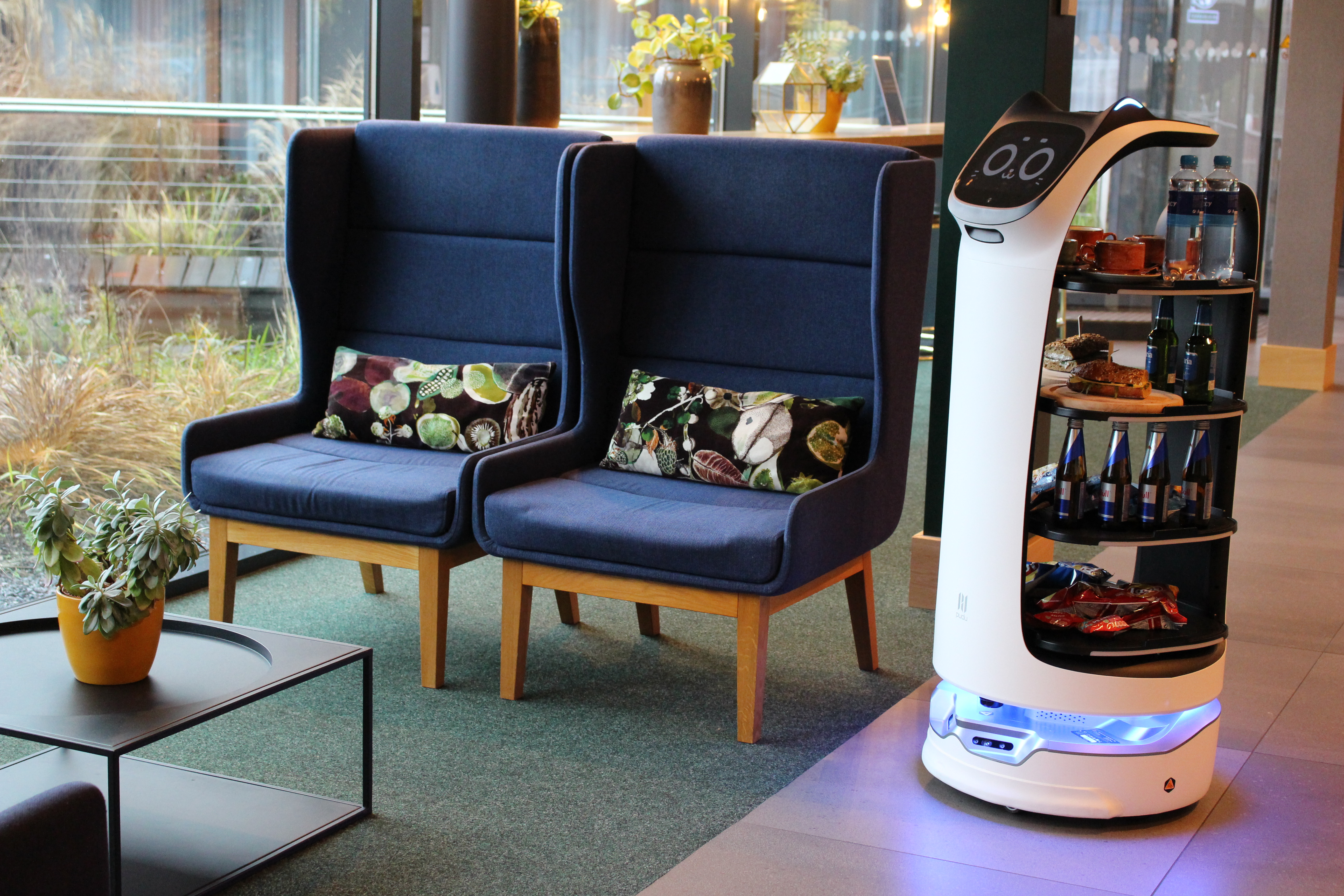 Van der Valk Eindhoven: robot Hetty