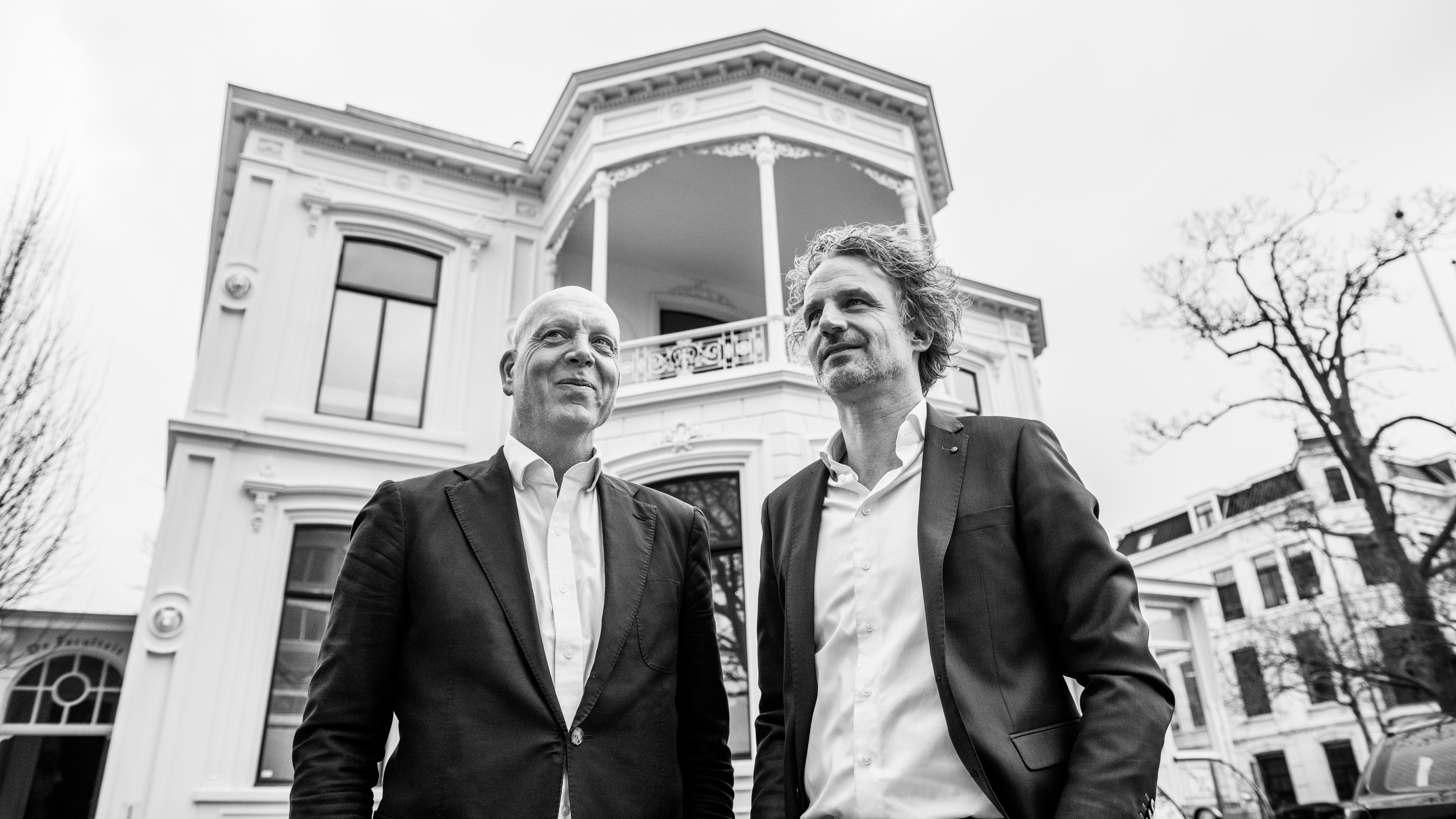 Je wilt je werknemers maximale zekerheid en nieuw perspectief bieden bij dreigend of aanstaand ontslag? Wierenga & De Graaf ondersteunt je daarbij met reorganisatietrajecten op maat!