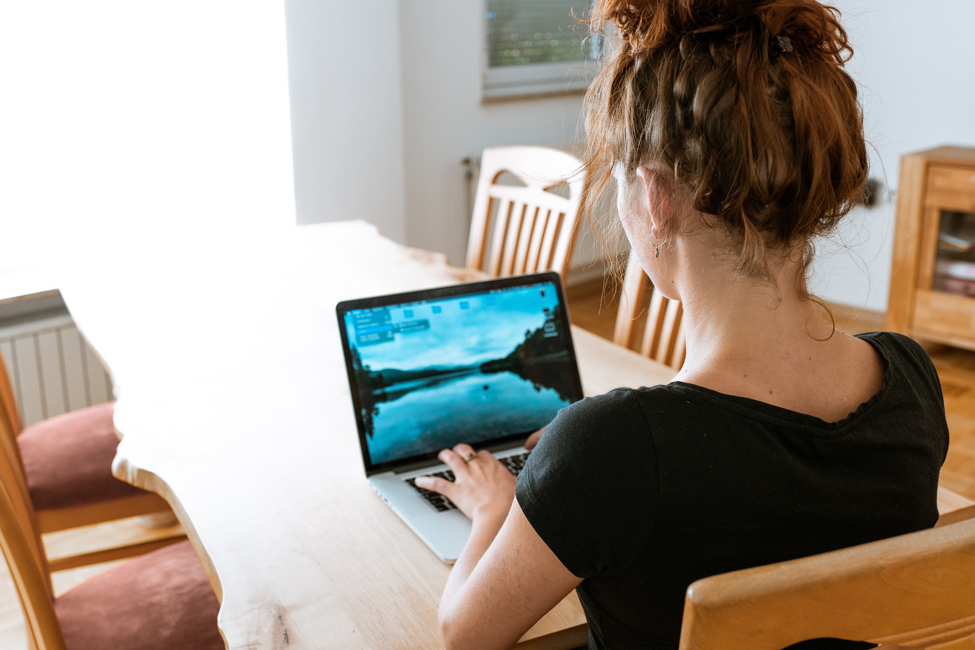 Videobellen is hard werken voor onze hersenen