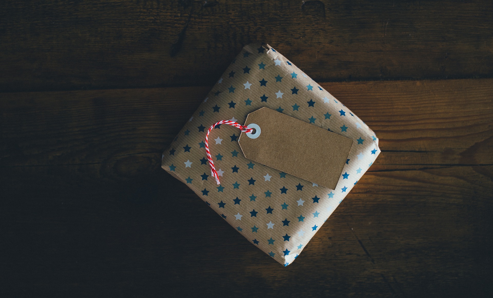 Jongere werknemers krijgen vaker een personeelsgeschenk