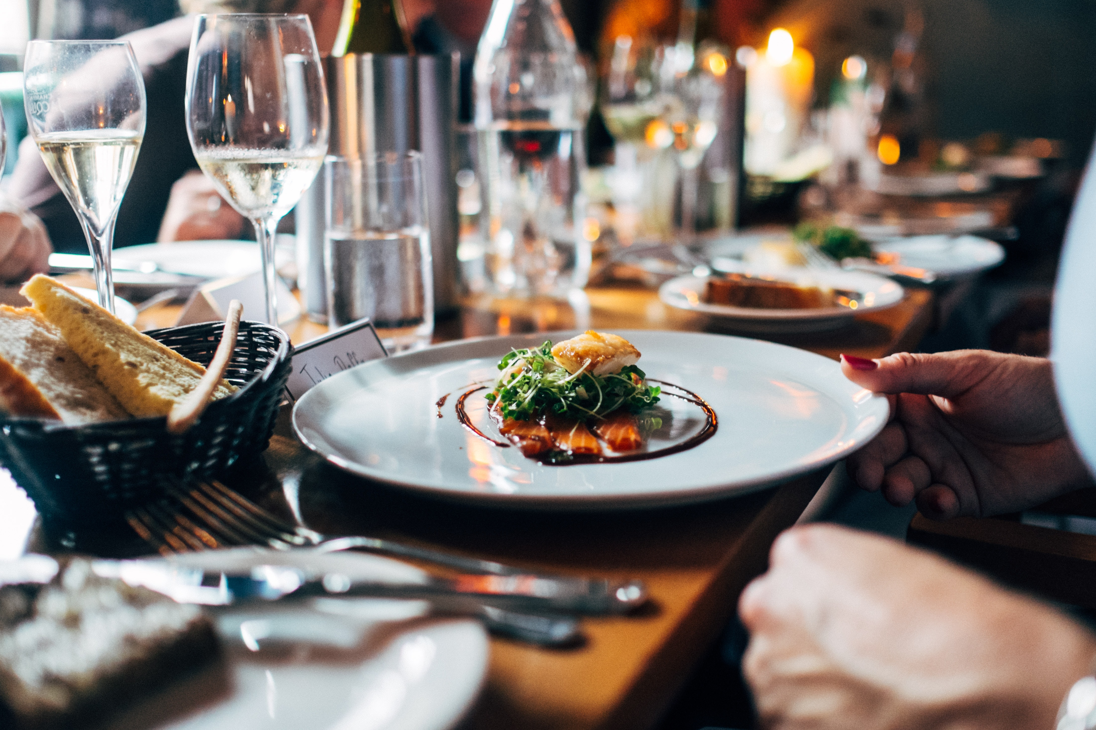 Lunchen met het personeel: 4 tips om een goede locatie te vinden