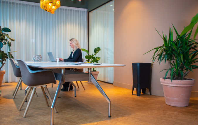 Kantoormedewerkers pleiten voor betere afvalscheiding op werk