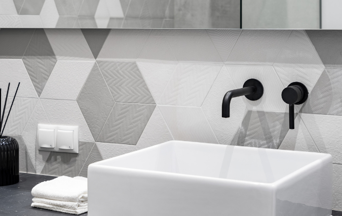 Strategische Adviezen voor Bouwbedrijven: Vier Essentiële Elementen voor een Moderne Badkamer in Woningprojecten