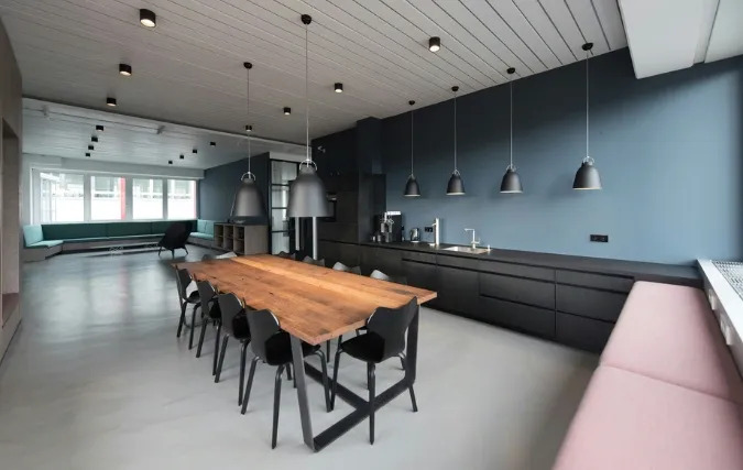 De bedrijfskeuken in transitie: waarom organisaties meer aandacht besteden aan functionele en duurzame keukenruimtes