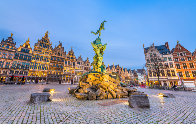 Alicia breidt samenwerking met HeadFirst Group uit naar België