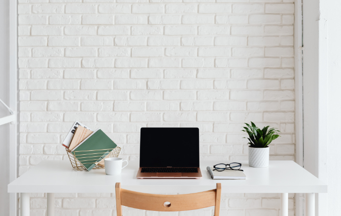 4 tips voor een georganiseerd bureau voor meer rust en ruimte in je kantoor