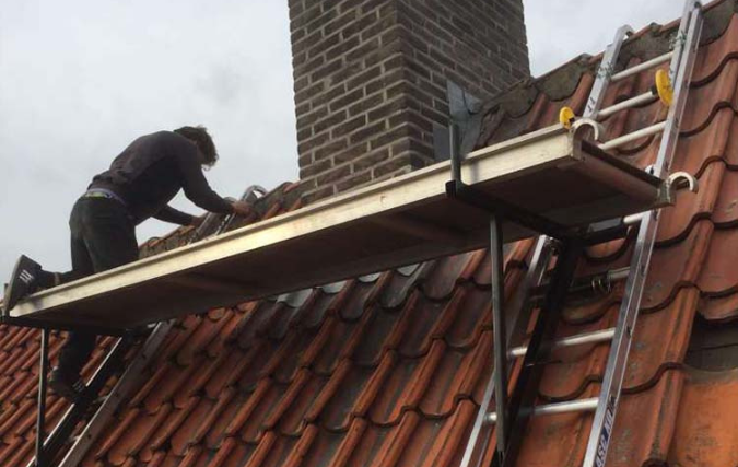 Hoe regelmatig dakonderhoud enorme kosten kan voorkomen voor bedrijven