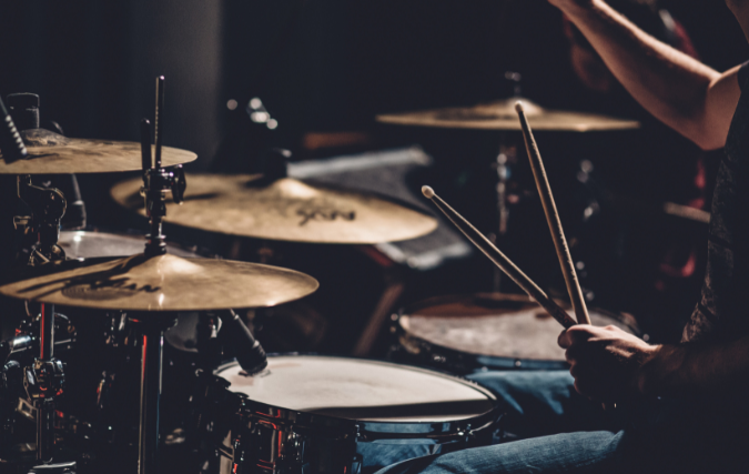 Drummen naar Succes: Waarom Ondernemers Online Drumles Moeten Proberen