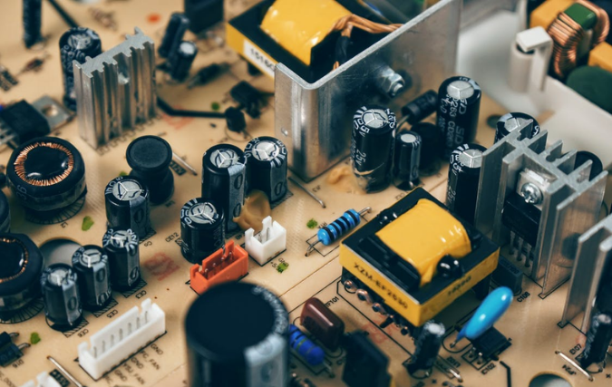 Waarom werken in de elektrotechniek lonend is