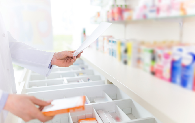 Prof. drs. Syben Tijmstra en drs. Peter Felen geven drie masterclasses voor toekomstbestendigere Nederlandse farmacie