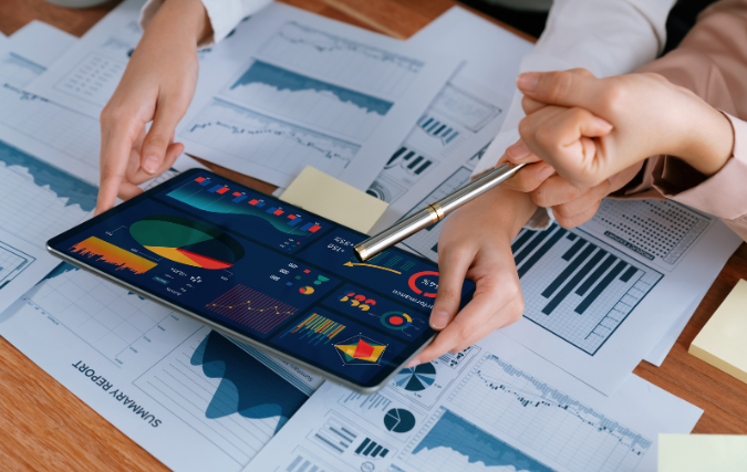Slim fleet management: hoe IoT en data-analyse kosten besparen en efficiëntie verhogen