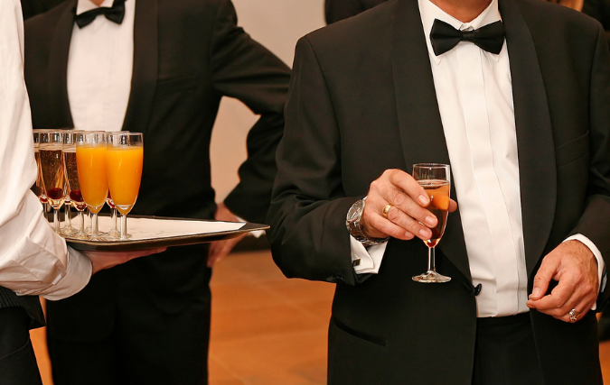 Een exclusief gala organiseren op een historische locatie net over de grens