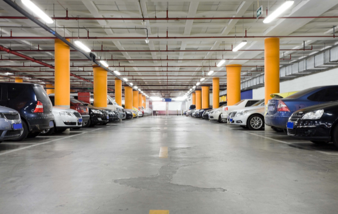 Werkgevers schieten tekort in optimale parkeerfaciliteiten - ze bieden geen oplossing