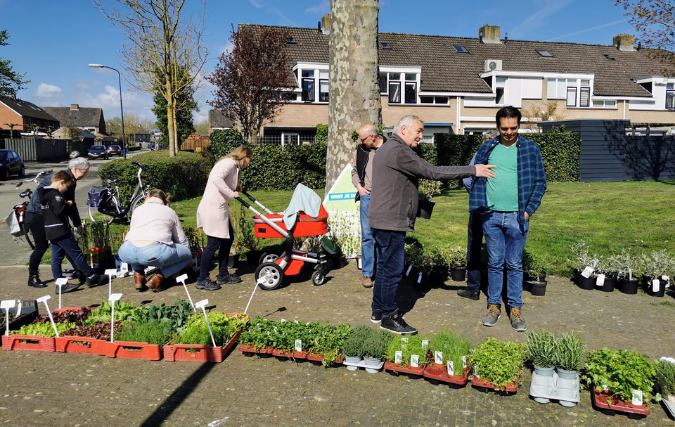 Honderden tegels gewipt via 'Weet van Water' -actie