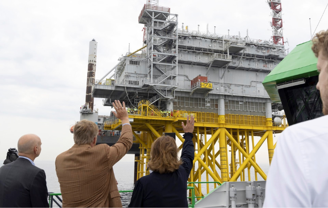 Koning bezoekt Noordzee voor de toekomst van energie: wind, zon en groene waterstof op zee