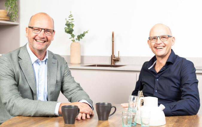 Broers bewijzen dat het in de keukenbranche anders kan